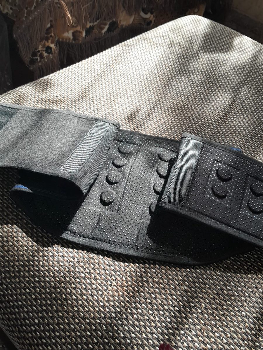Ceinture Magnéo posée à plat